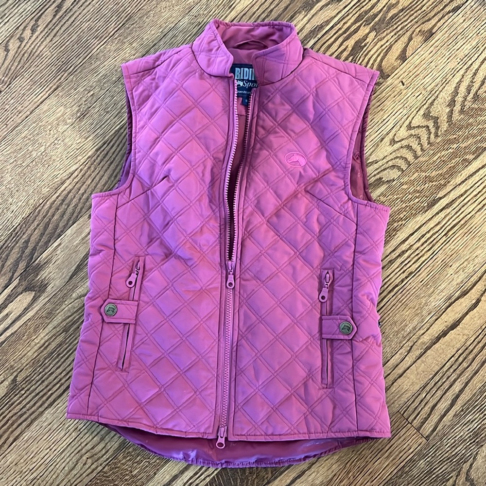 Riding Sport magenta vest. Size small. No tags, but never been worn.